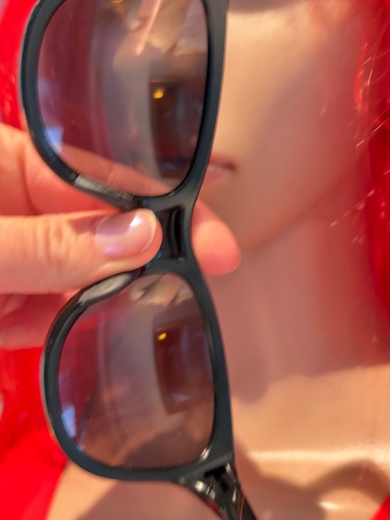 Oakley Black Cat-Eye Sunglasses with Gradient Lenses main image 4